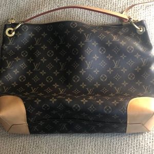 Louis Vuitton BERRI MG purse